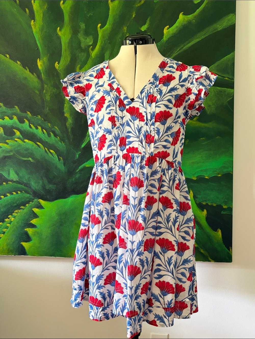 Vineyard Vines Red Floral & Blue Leaf V‑Neck Mini Dress